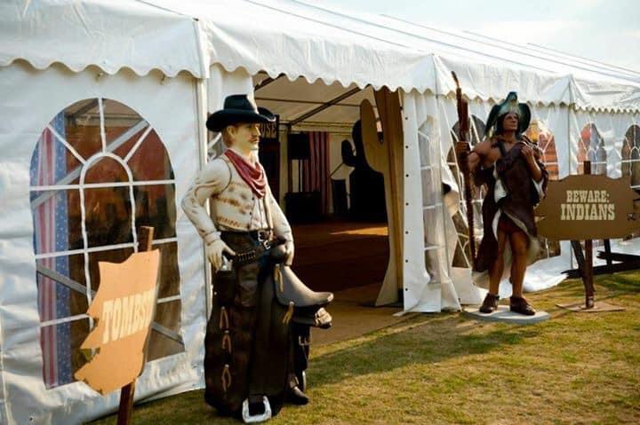 Indian and Cowboy statue